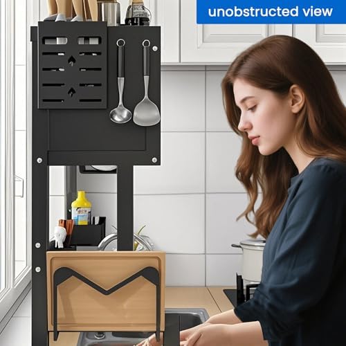 Mode d'emploi / Installation L'installation est un jeu d'enfant (sahal bezaf), aucun perçage n'est nécessaire : Assemblage : Reliez les montants latéraux avec les barres horizontales à l'aide des vis fournies. Stabilité : Fixez les ventouses antidérapantes sous les pieds pour une adhérence maximale sur le plan de travail. Personnalisation : Accrochez les différents paniers et supports sur la grille selon votre préférence. Prêt ! Posez-le au-dessus de votre évier et commencez à ranger.